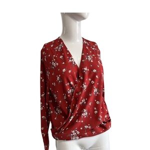 HeartLoom floral Blouse peep hole in back